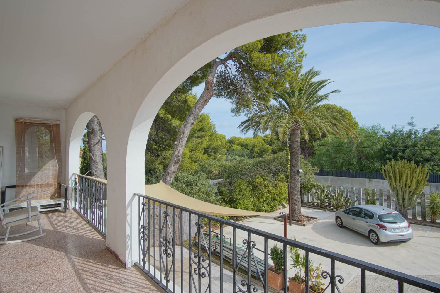 Chalet independiente en venta en Las Rotas, Dénia, con restaurante y vistas al mar