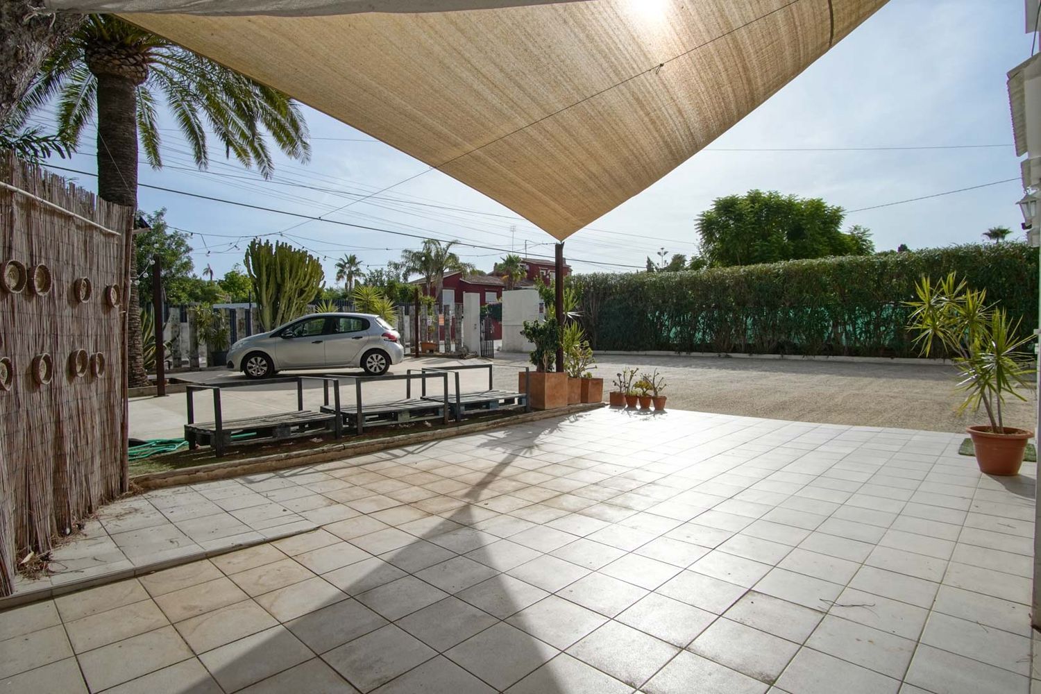 Chalet independiente en venta en Las Rotas, Dénia, con restaurante y vistas al mar