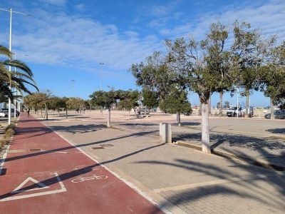 Chalet independiente en venta en Las Rotas, Dénia, con restaurante y vistas al mar