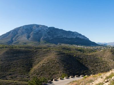 Chalet independiente en venta en Las Rotas, Dénia, con restaurante y vistas al mar