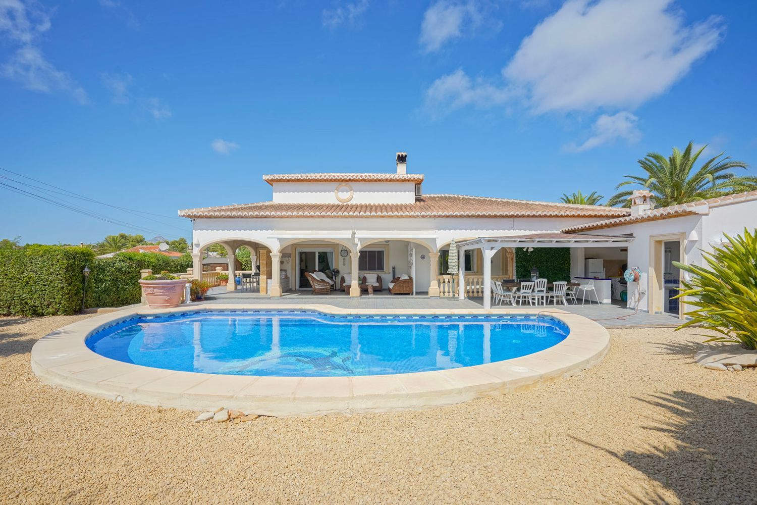 Villa tradicional en venta en Jávea, Costa Nova, con piscina y cerca de calas