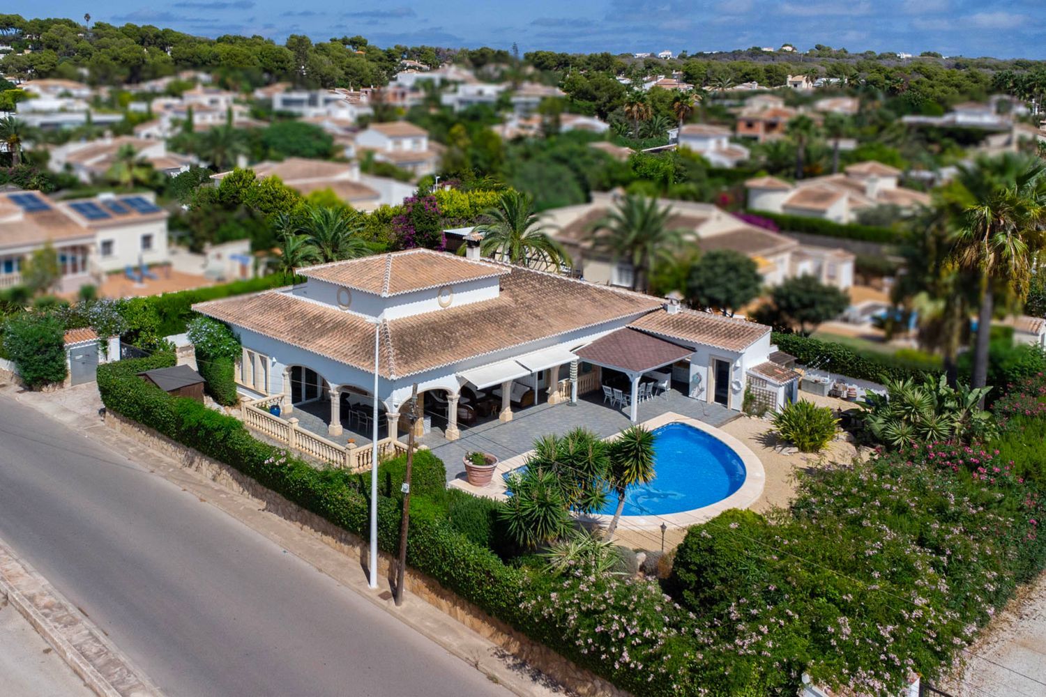 Villa tradicional en venta en Jávea, Costa Nova, con piscina y cerca de calas
