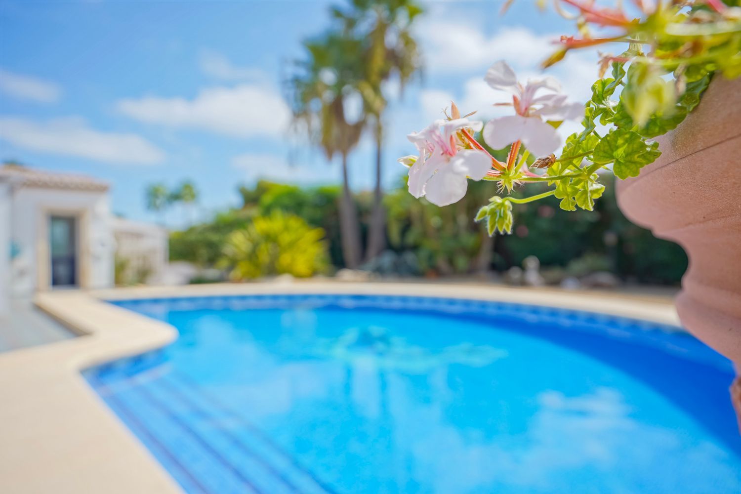 Villa tradicional en venta en Jávea, Costa Nova, con piscina y cerca de calas