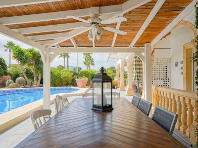Villa tradicional en venta en Jávea, Costa Nova, con piscina y cerca de calas