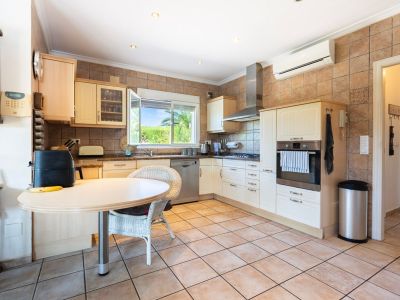 Villa tradicional en venta en Jávea, Costa Nova, con piscina y cerca de calas