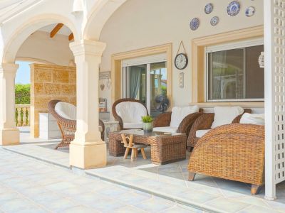 Villa tradicional en venta en Jávea, Costa Nova, con piscina y cerca de calas
