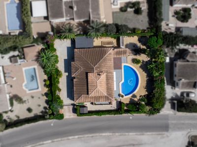 Villa tradicional en venta en Jávea, Costa Nova, con piscina y cerca de calas