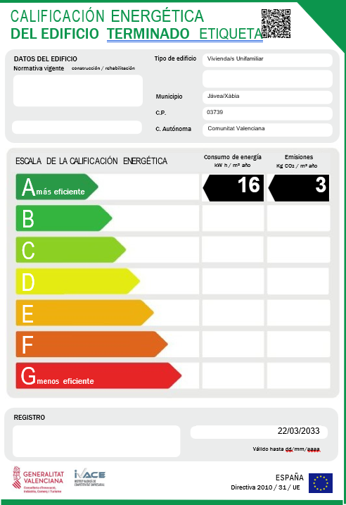 Certificado de eficiencia energética A+A para la vivienda unifamiliar en Jávea, con un consumo de 16 kWh/m² y emisiones de 3 kg CO2/m².