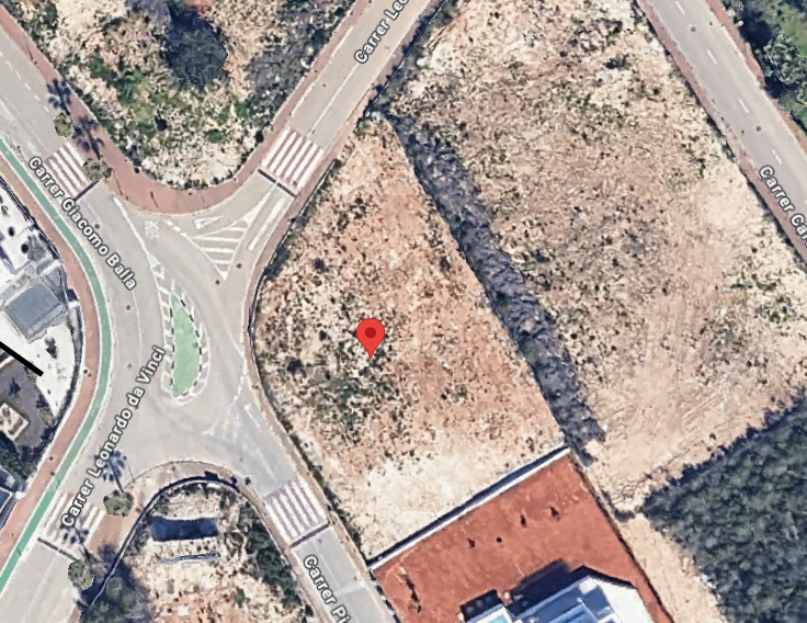 Terreno urbano con licencia de obra en venta en Jávea