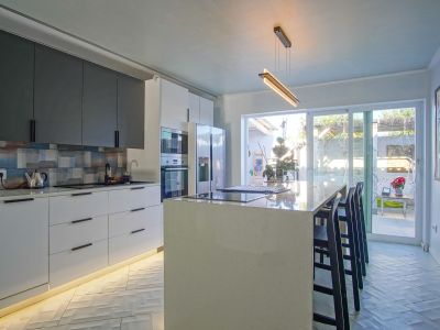 Cocina moderna con isla