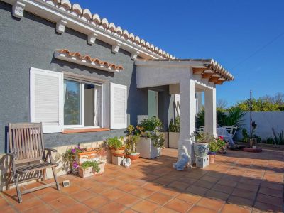 Porche y terraza exterior