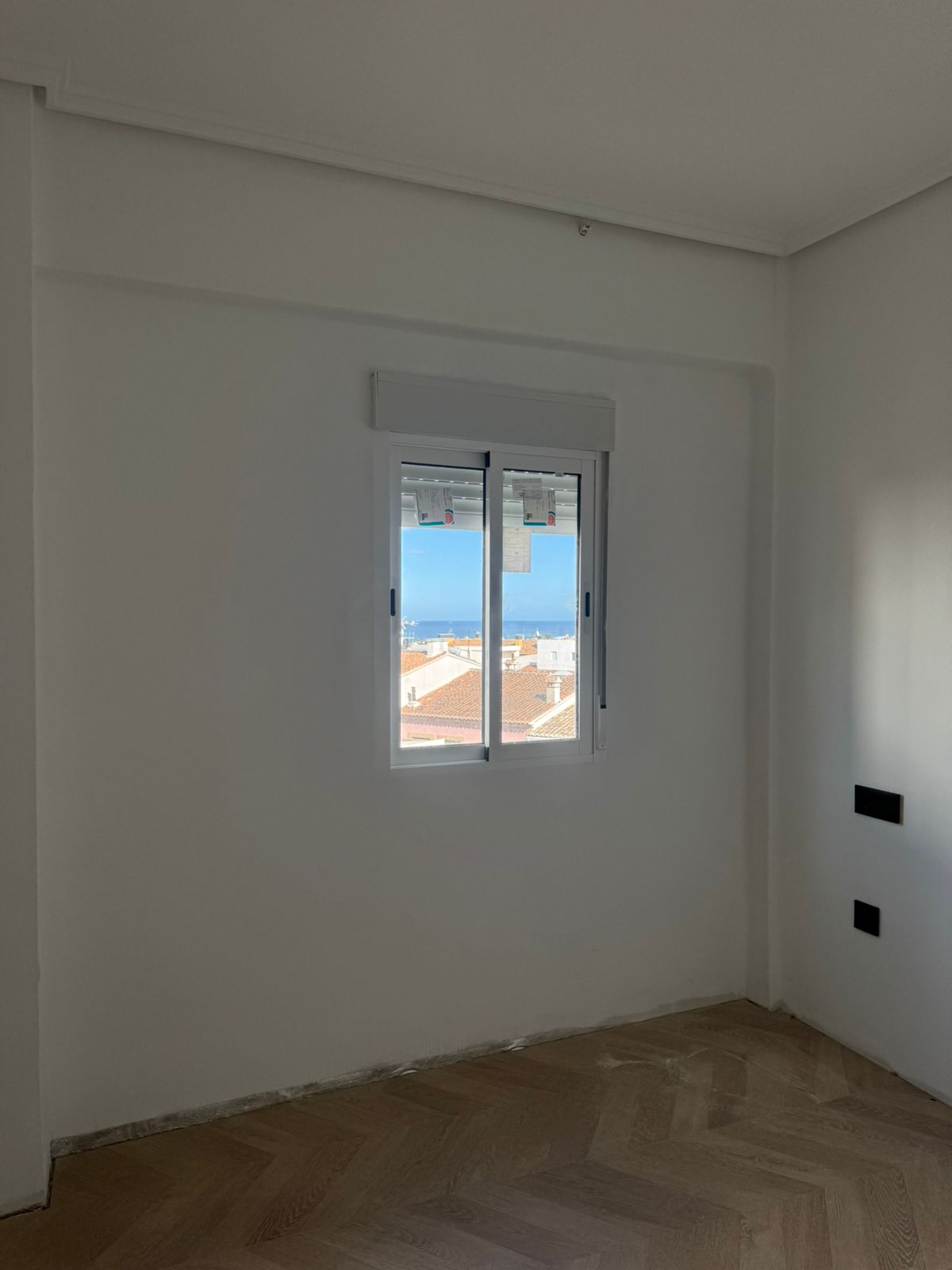 Dormitorio con vistas al mar
