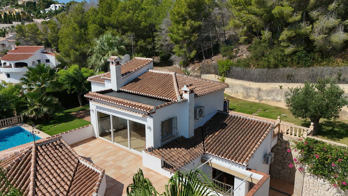 Villa en venta en Javea, vistas al mar y parcela grande Villa en venta en Javea, vistas al mar y parcela grande