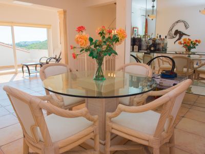Villa en venta en Javea, vistas al mar y parcela grande