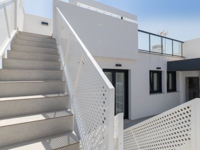 Escalera exterior al solárium