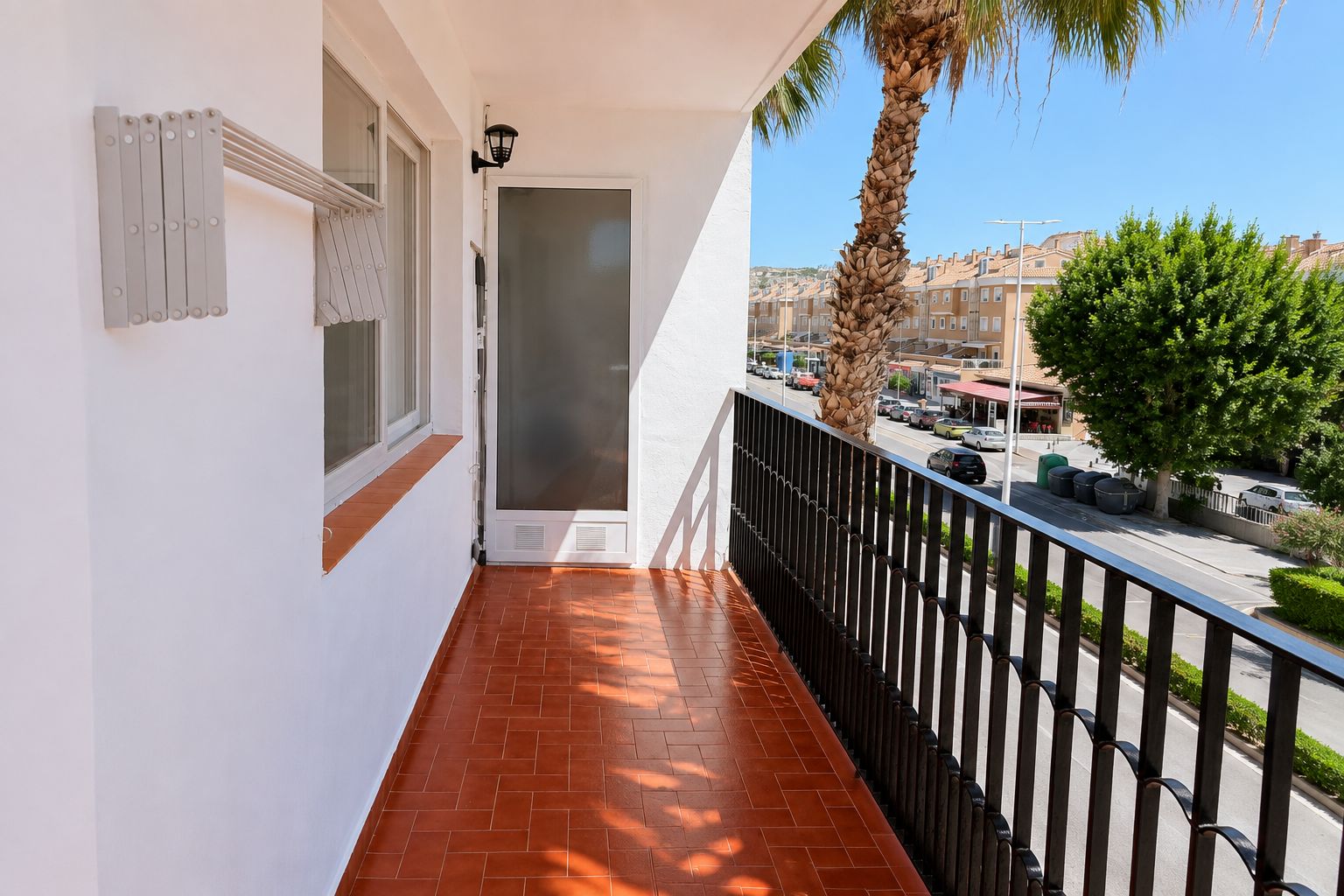 Balcón del apartamento Balcón del apartamento