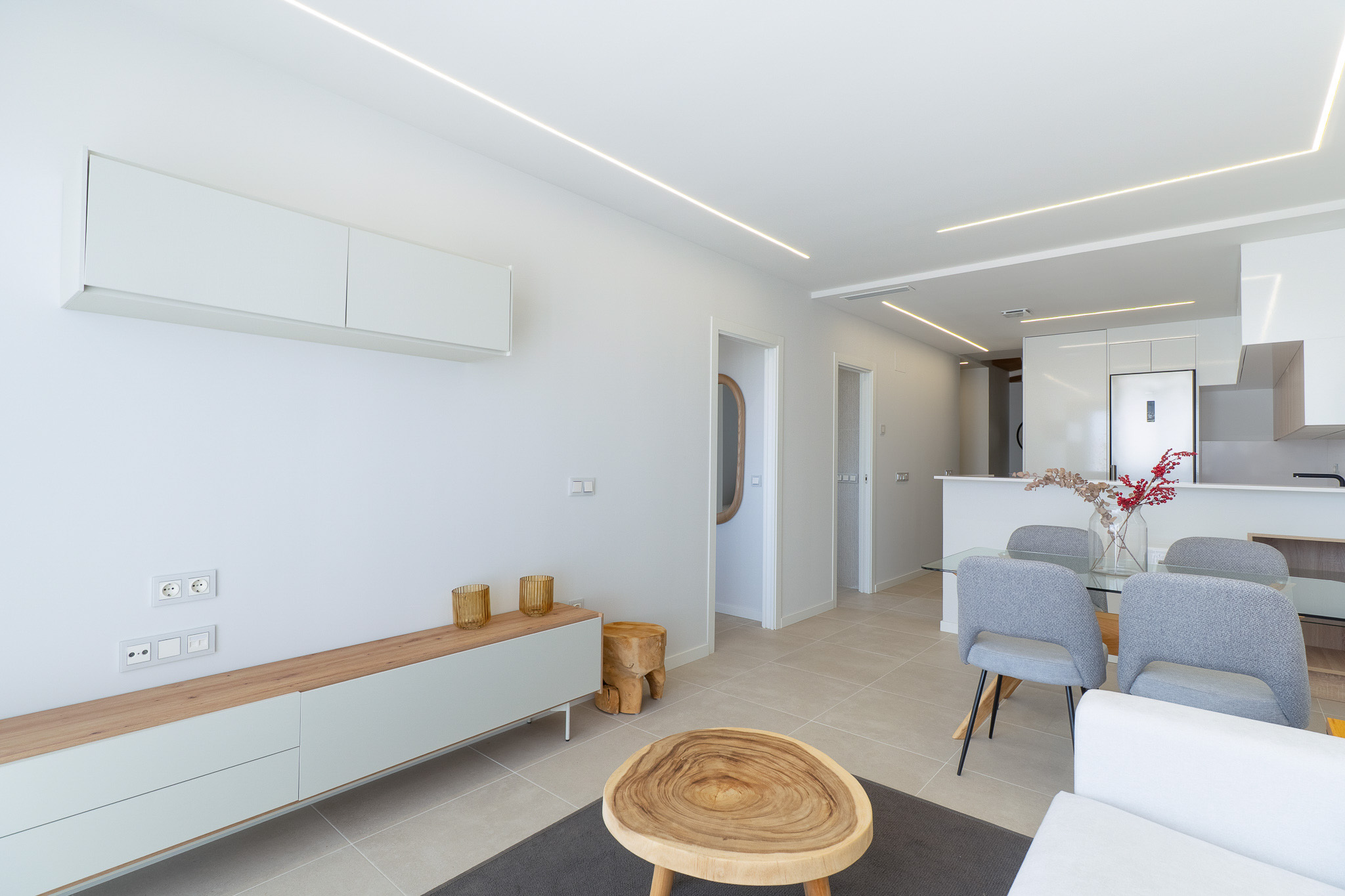 Salón comedor con cocina abierta