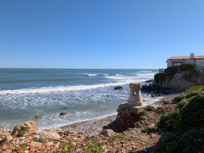 Playa y costa cercana