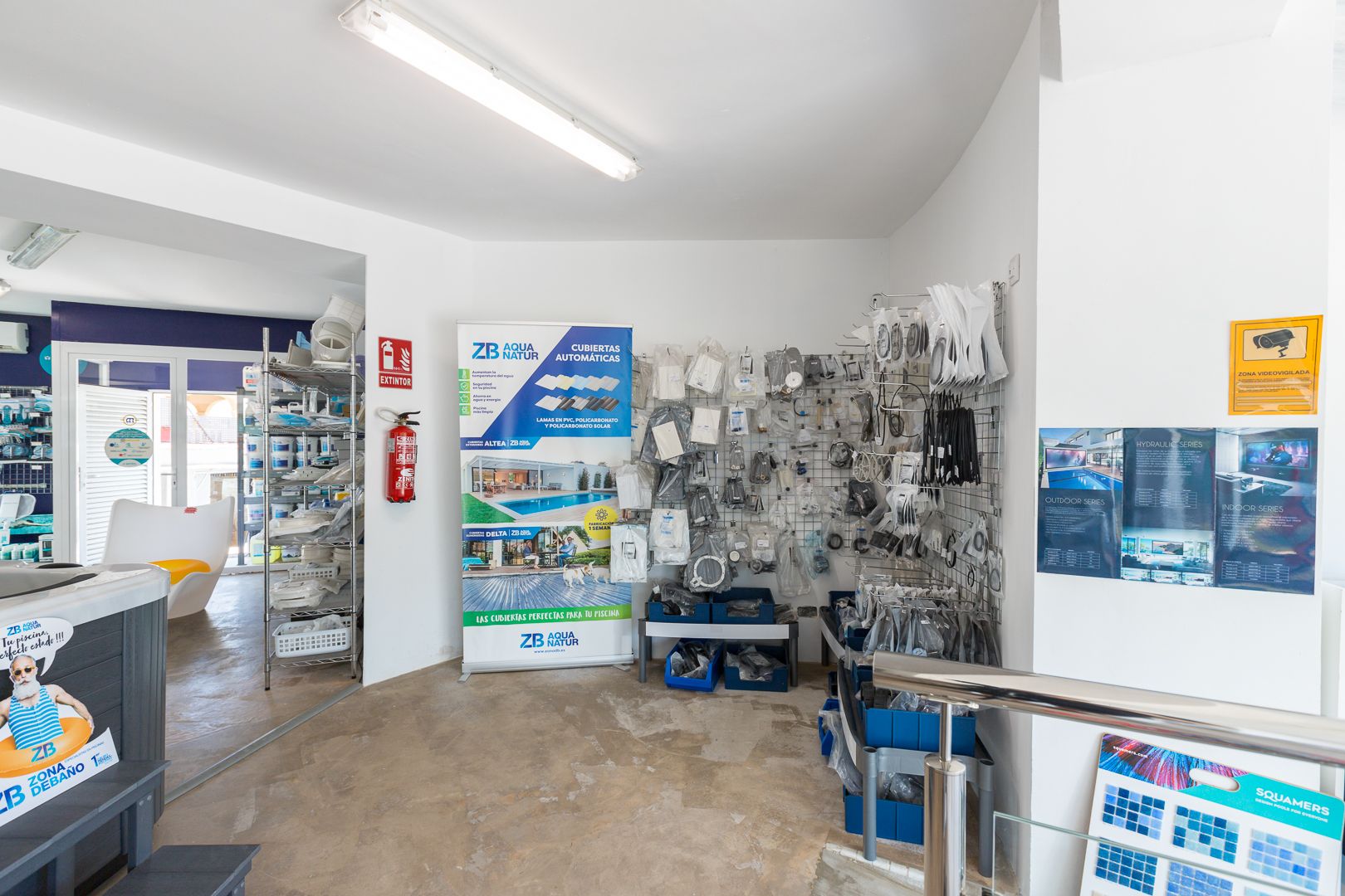 Interior del local comercial Interior del local comercial