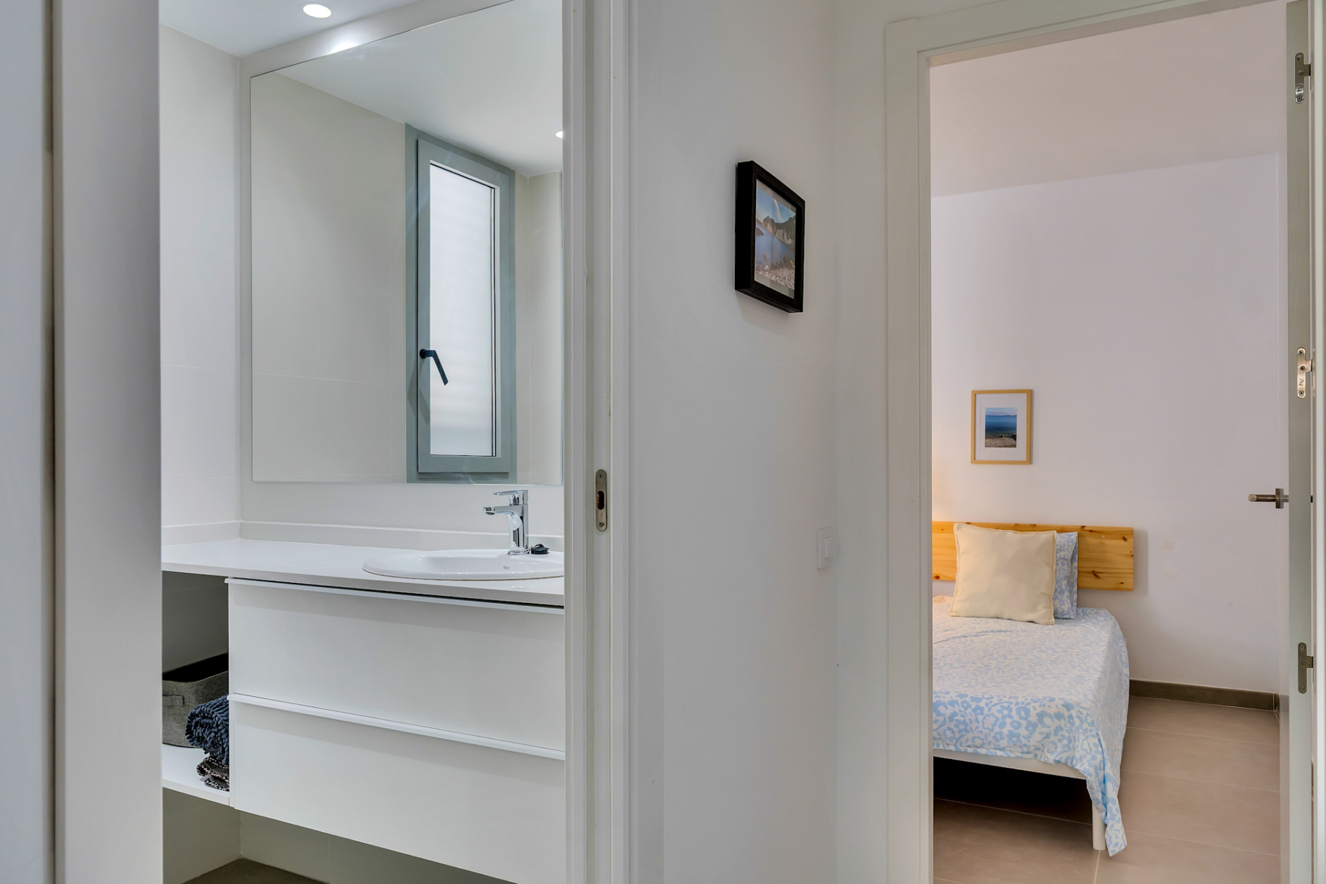Baño y dormitorio Baño y dormitorio