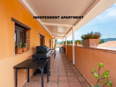 Terraza cubierta del apartamento