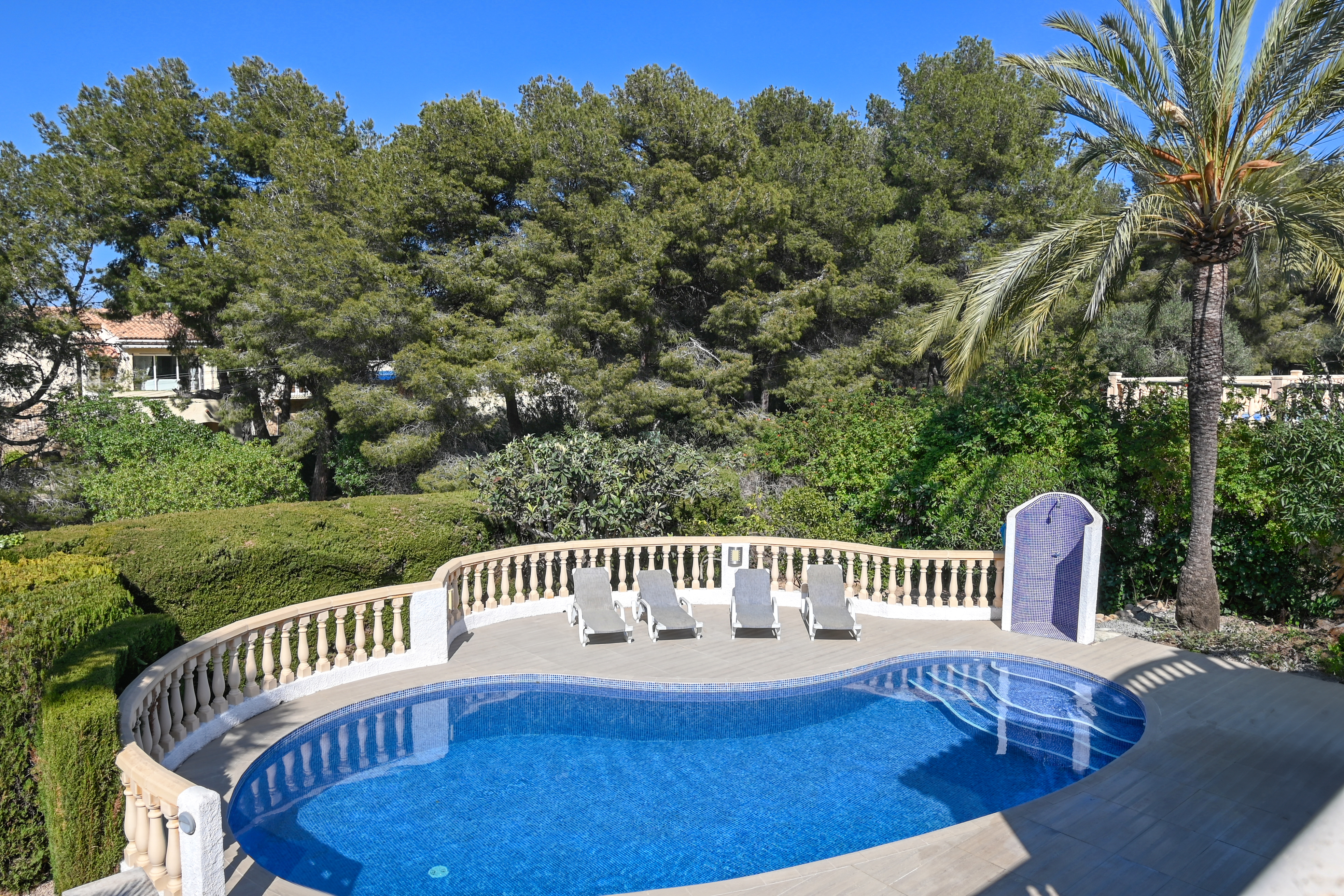 Villa tradicional en venta con piscina privada en Jávea Villa tradicional en venta con piscina privada en Jávea