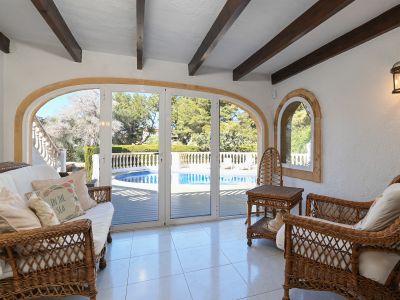 Villa tradicional en venta con piscina privada en Jávea