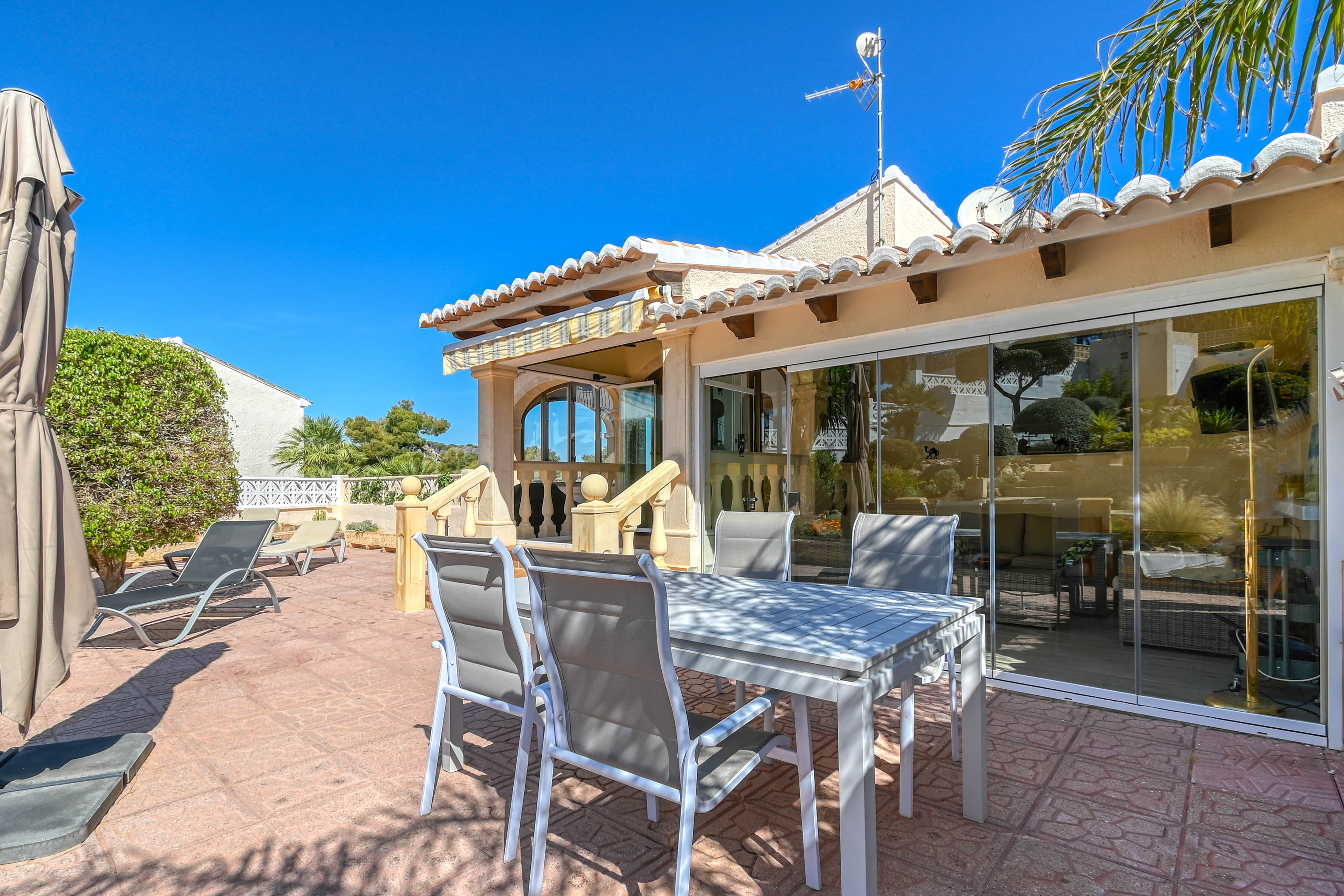 Villa en venta en Javea Granadella con piscina y jardin Villa en venta en Javea Granadella con piscina y jardin