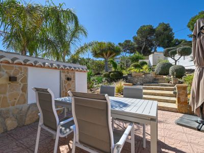 Villa en venta en Javea Granadella con piscina y jardin