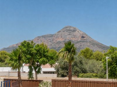 Vistas a la montaña del Montgó