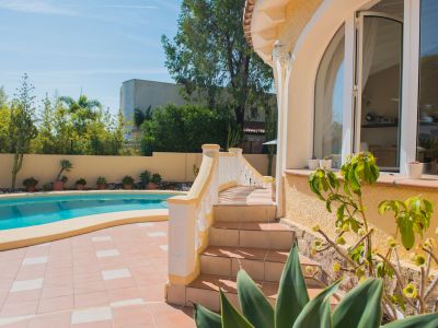 Villa en perfecto estado en venta en Jávea