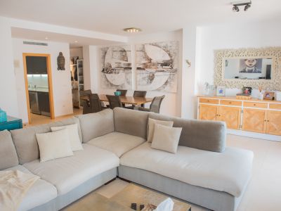 Apartamento totalmente reformado en el pueblo de Javea