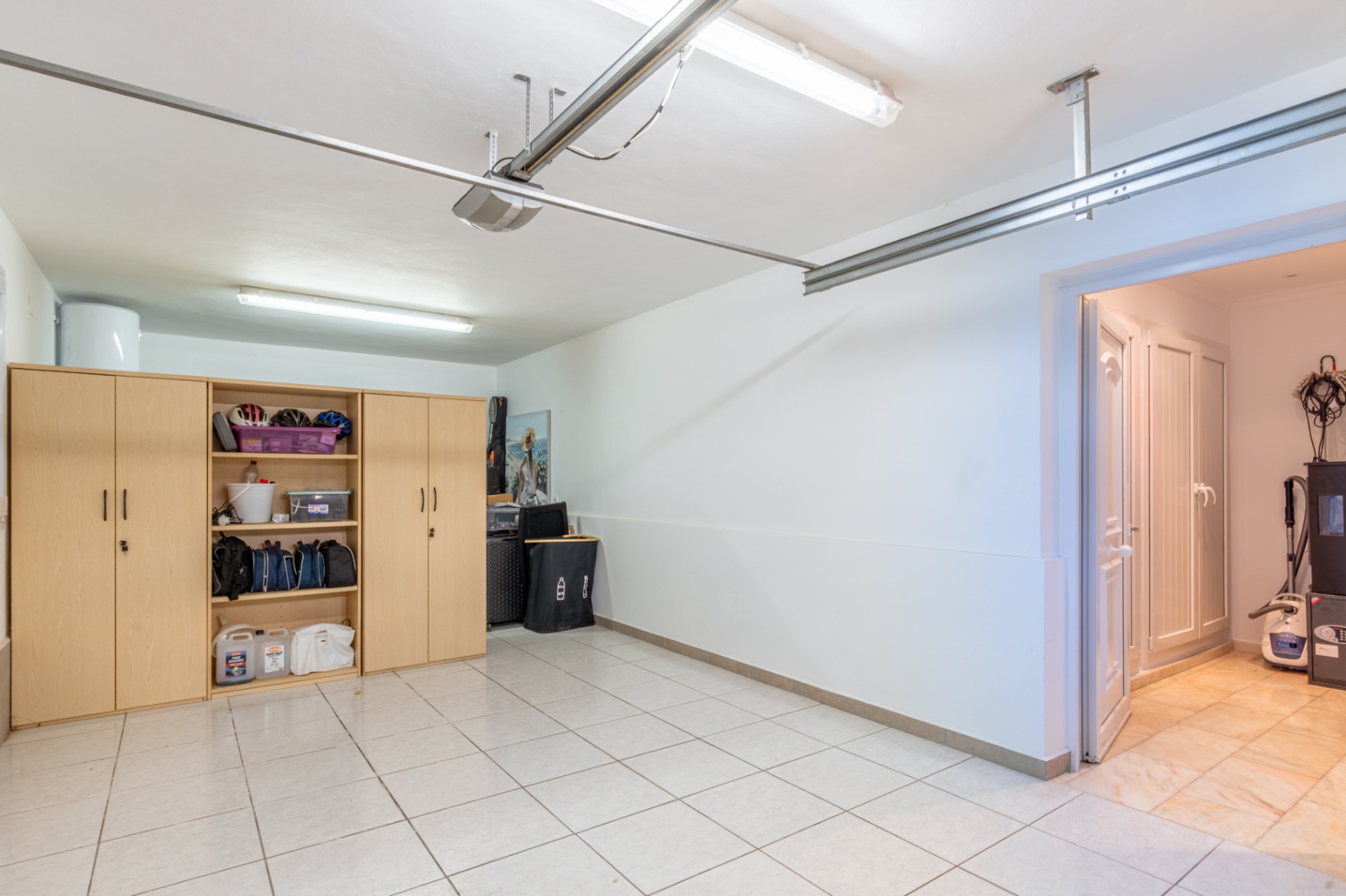 Garaje con acceso a la vivienda Garaje con acceso a la vivienda