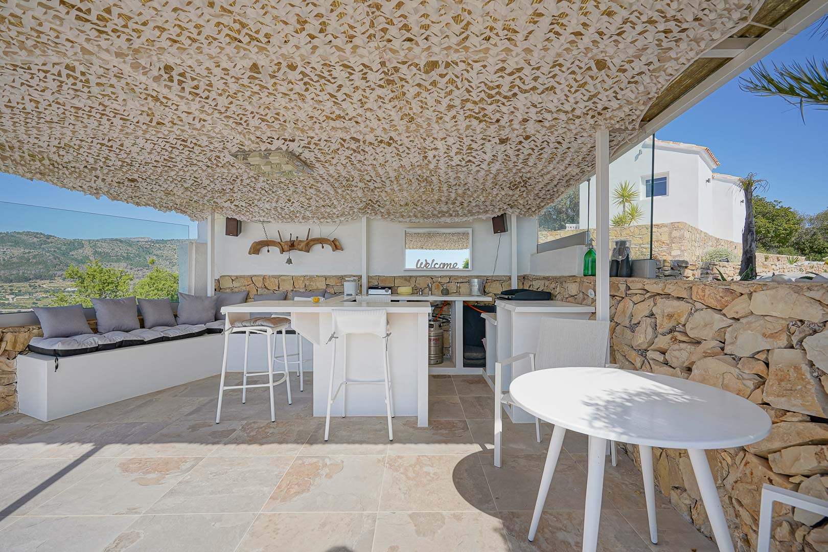 Cocina exterior cubierta