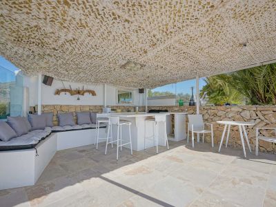 Cocina exterior cubierta