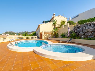 Piscina comunitaria