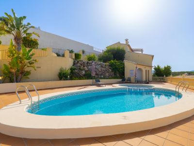 Piscina comunitaria