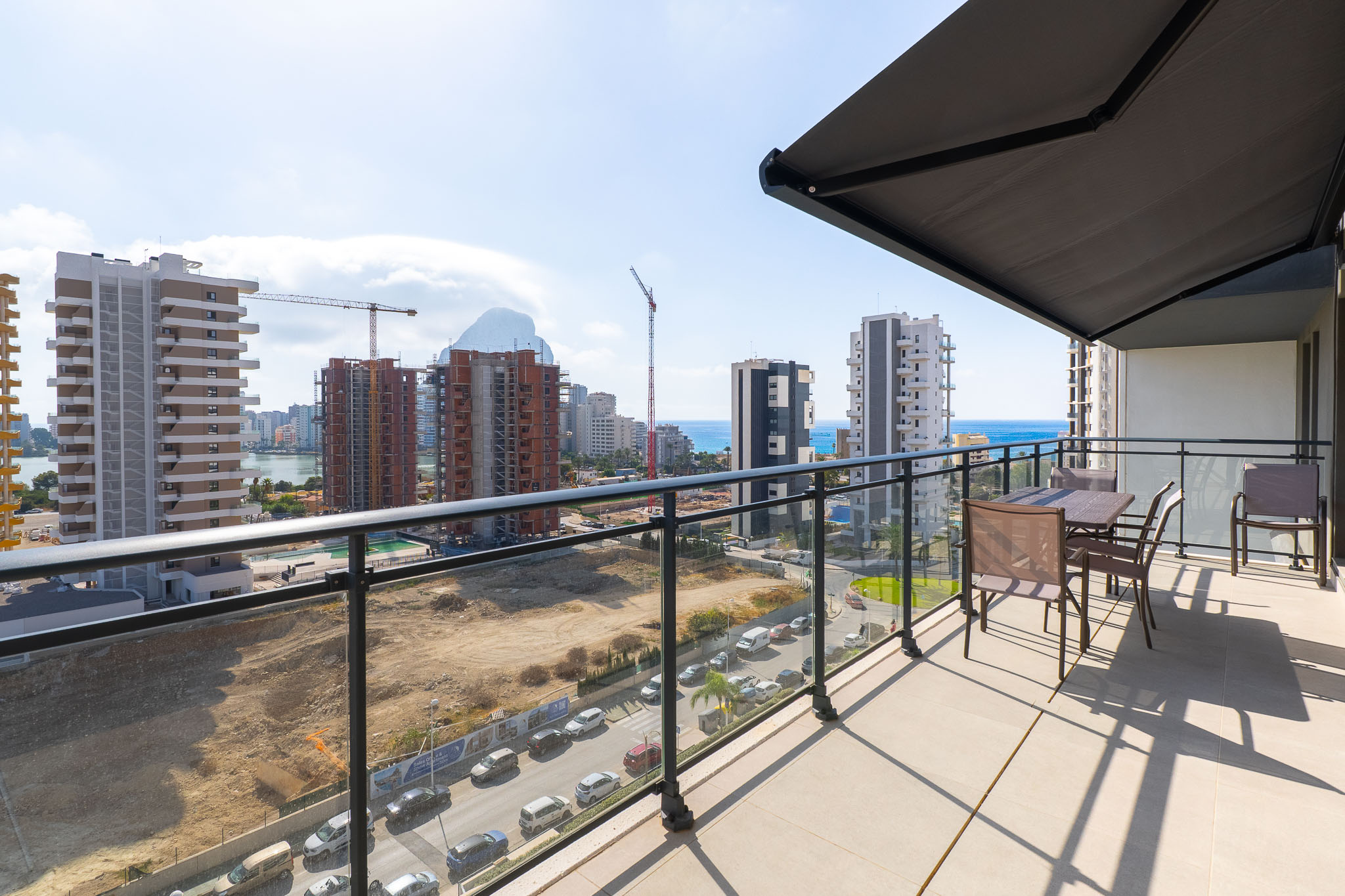 Apartamento moderno de 3 dormitorios en venta en Calpe