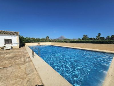 Piscina comunitaria