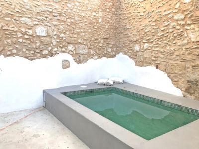 Patio con piscina