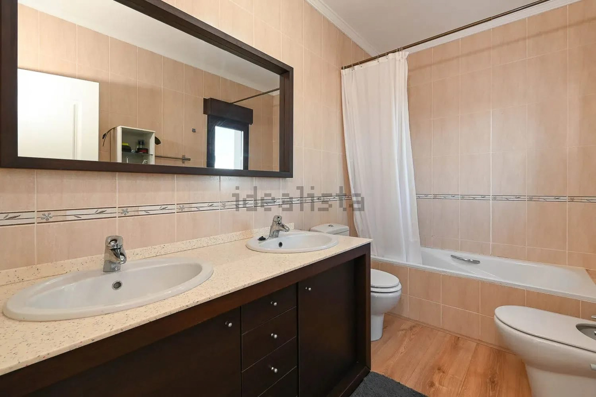 Baño con bañera