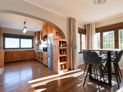Cocina y comedor