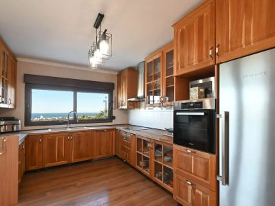 Cocina con vistas al mar