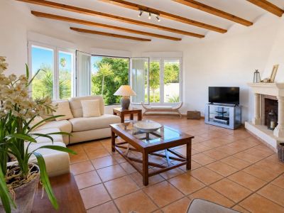 Encantadora villa de una sola planta con vistas al Montgó en Jávea