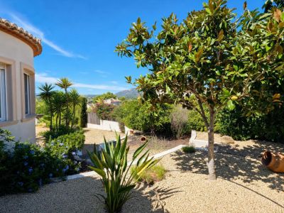 Encantadora villa de una sola planta con vistas al Montgó en Jávea