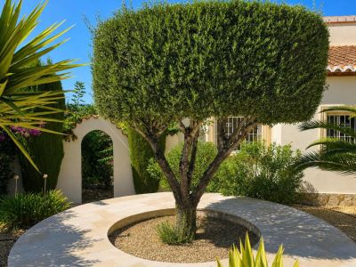 Encantadora villa de una sola planta con vistas al Montgó en Jávea