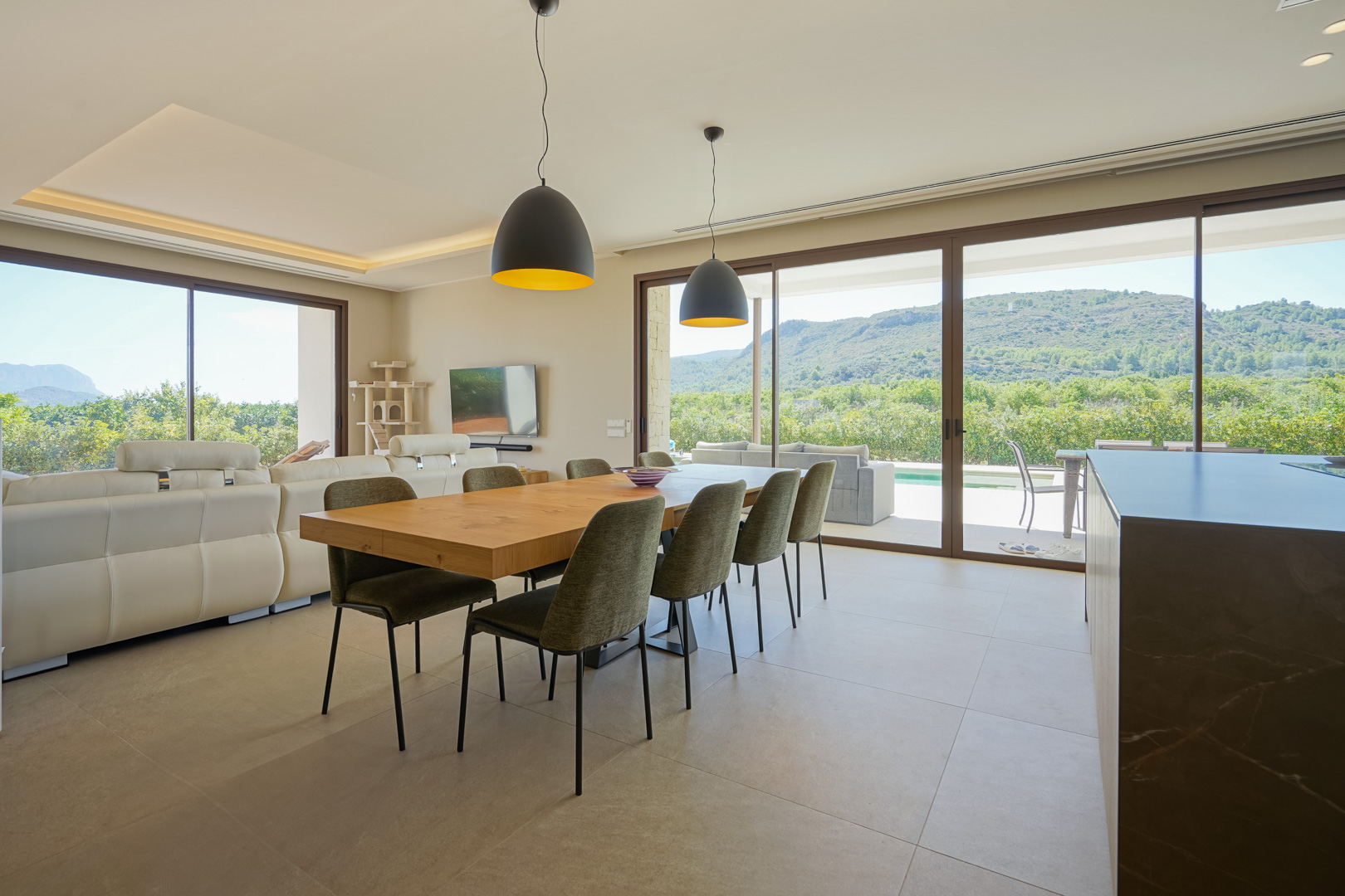 Salón-comedor con vistas