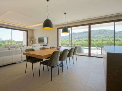 Salón-comedor con vistas