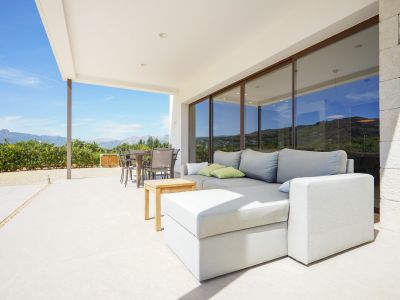 Terraza cubierta con vistas
