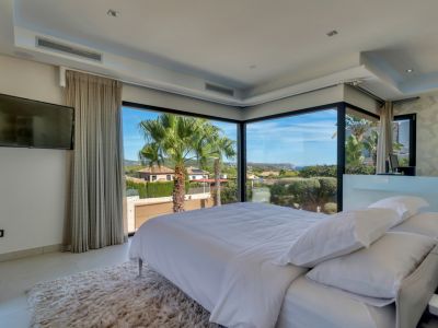 Dormitorio principal con vistas